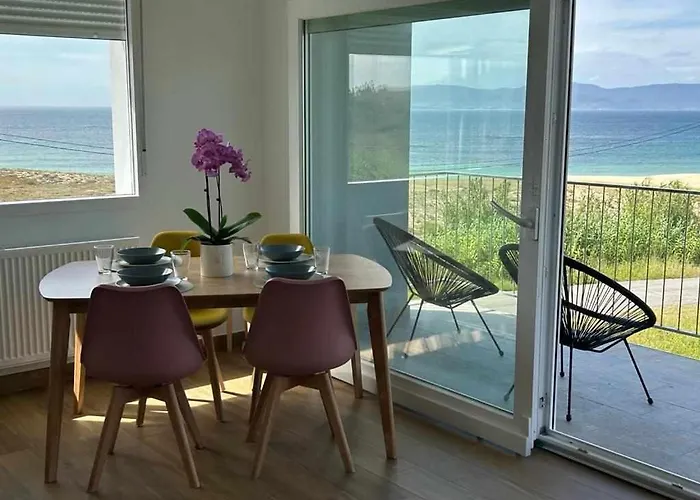 Mar De Queiruga 12 Nadelas شقة *